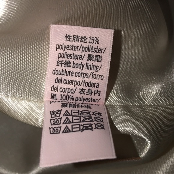 NWOT Victoria's Secret Sherpa Denim Style Jacket Size Small - Picture 11 of 11